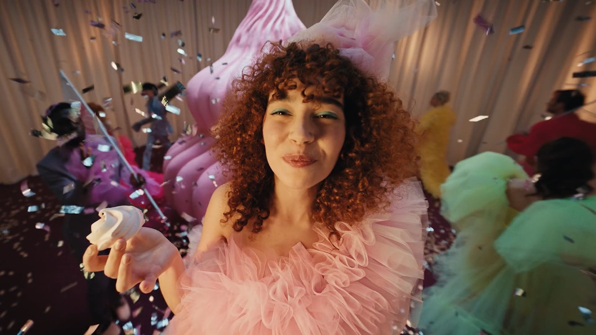 Pavlovaluva — Kenwood film still